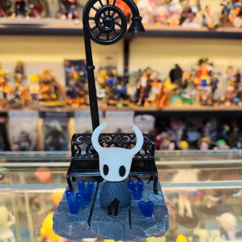 HOLLOW KNIGHT